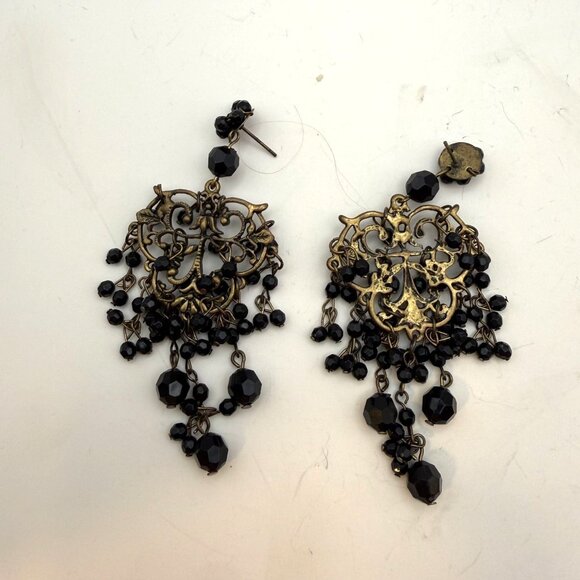 Vintage Black Beaded Chandelier Earrings Antiqued Brass Gothic Boho - Picture 3 of 8